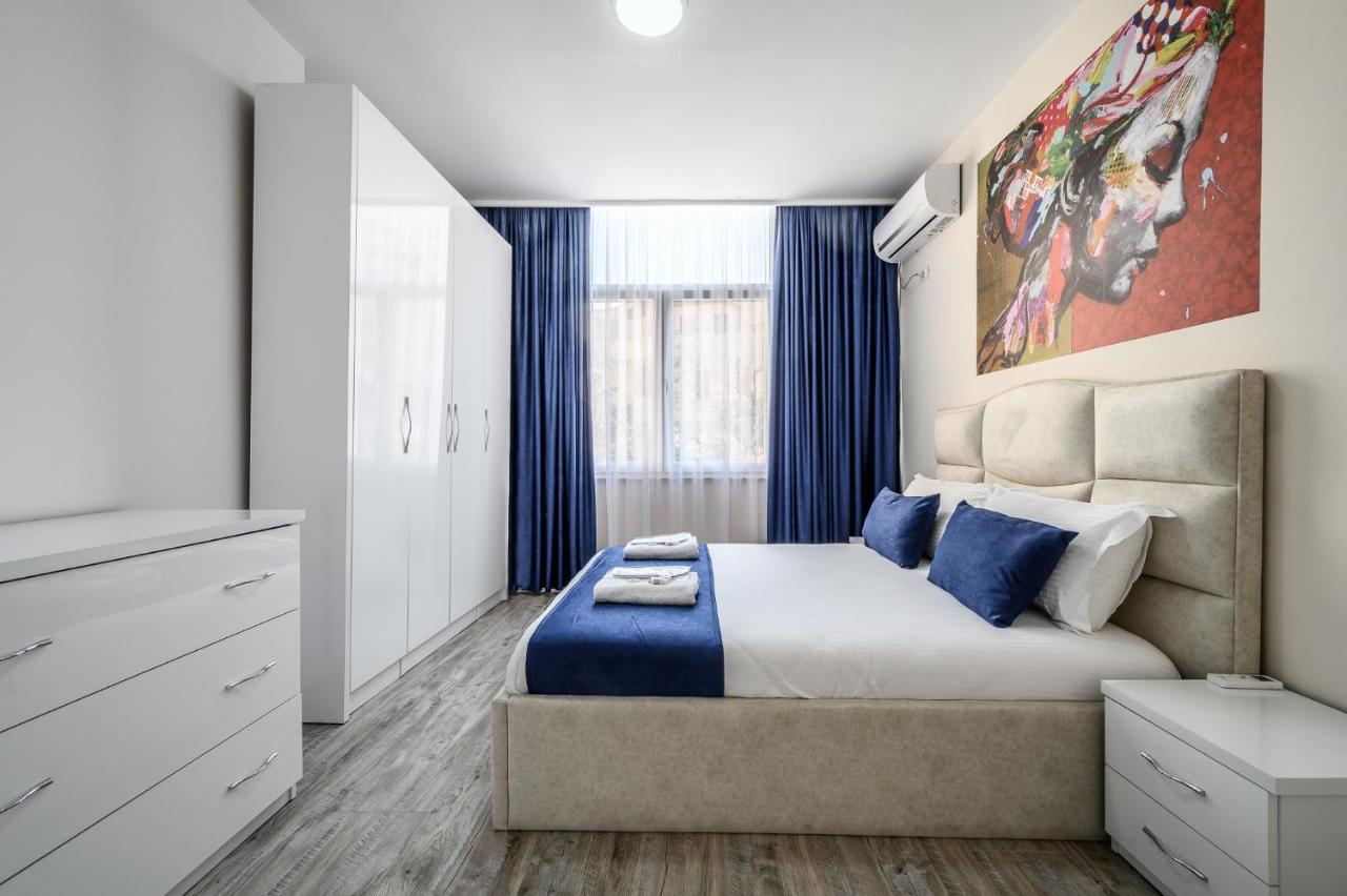 Miku Apartment-Modernly Designed Downtown טיראנה מראה חיצוני תמונה