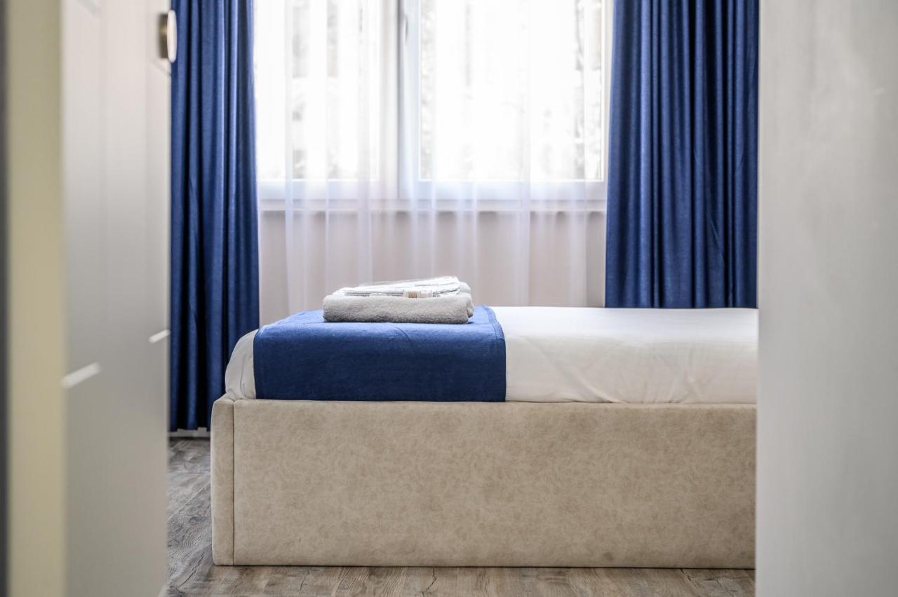 Miku Apartment-Modernly Designed Downtown טיראנה מראה חיצוני תמונה