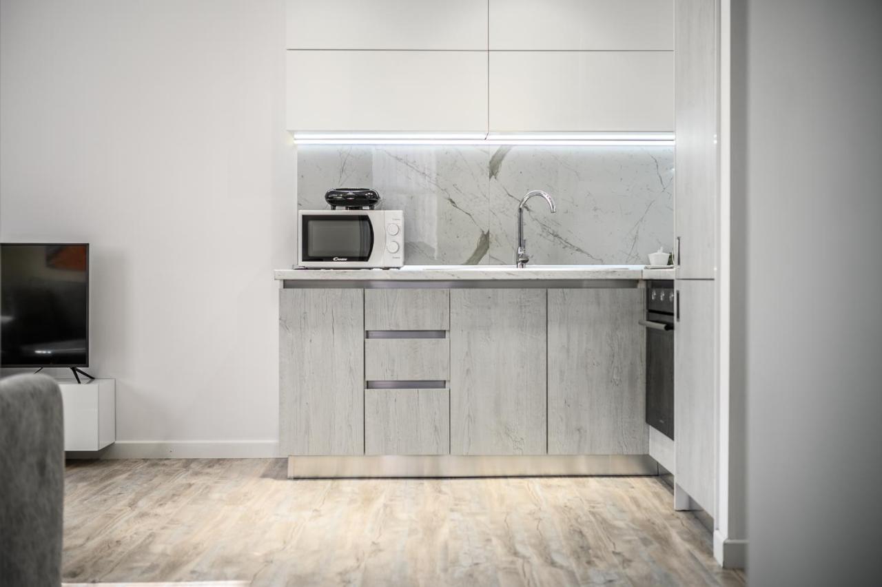 Miku Apartment-Modernly Designed Downtown טיראנה מראה חיצוני תמונה