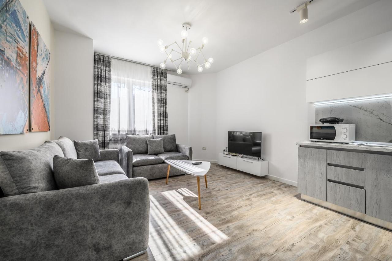 Miku Apartment-Modernly Designed Downtown טיראנה מראה חיצוני תמונה